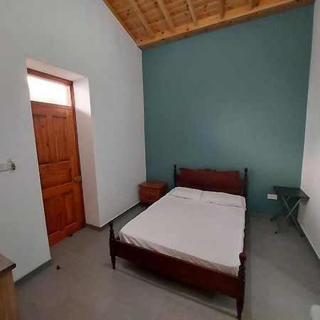 Anna Guesthouse 10 Min Walk From The Beach Ларнака Экстерьер фото