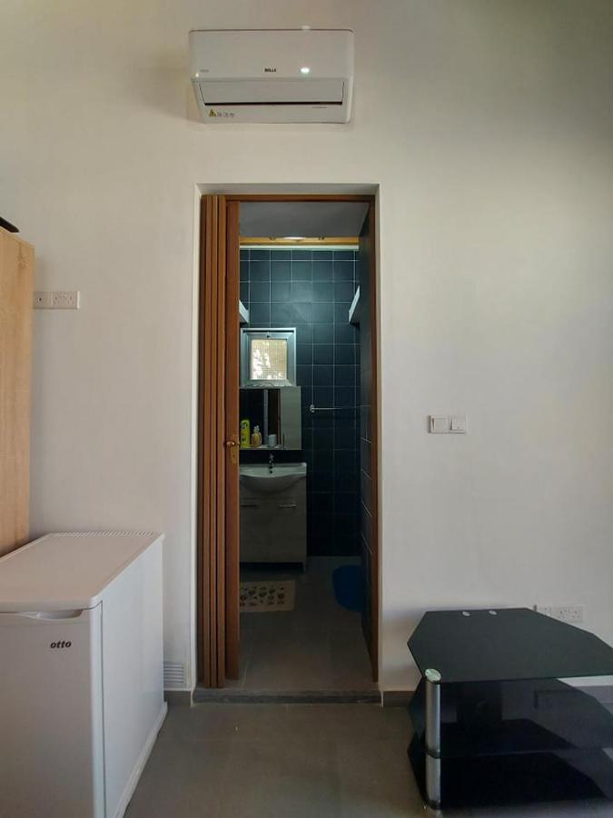 Anna Guesthouse 10 Min Walk From The Beach Ларнака Экстерьер фото