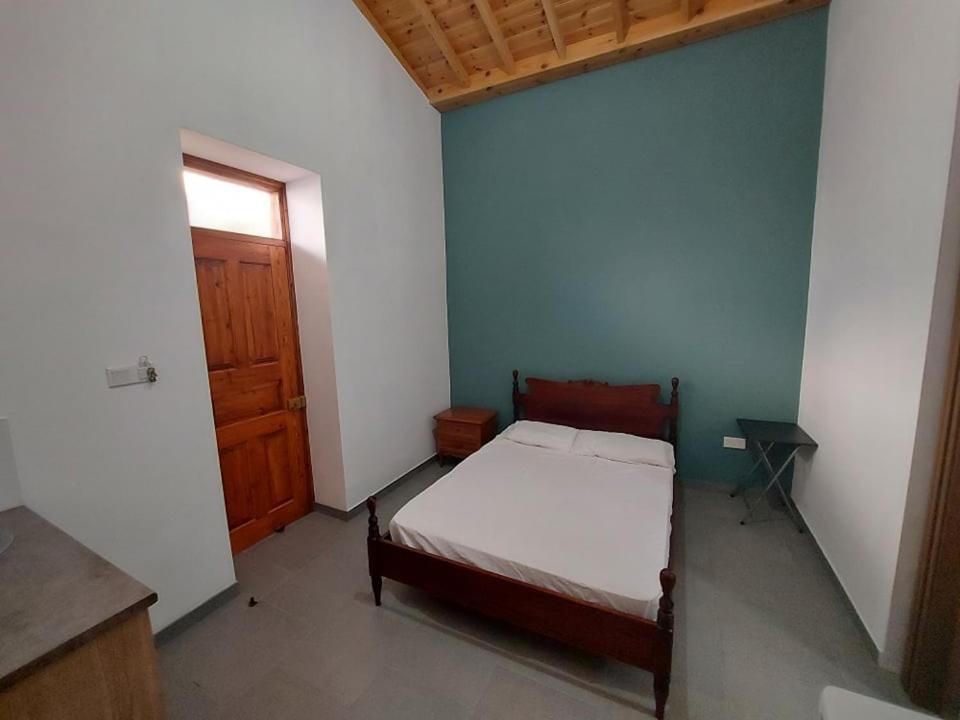 Anna Guesthouse 10 Min Walk From The Beach Ларнака Экстерьер фото