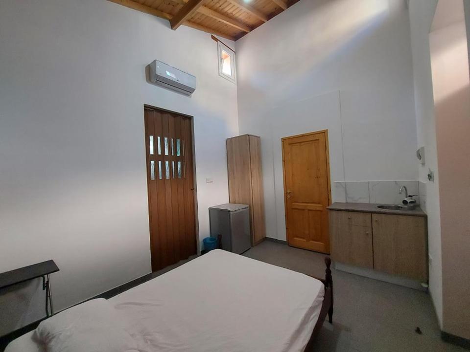 Anna Guesthouse 10 Min Walk From The Beach Ларнака Экстерьер фото